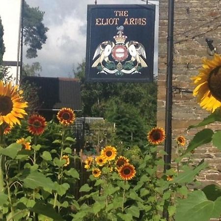 Hotel The Eliot Arms Saint Germans Esterno foto