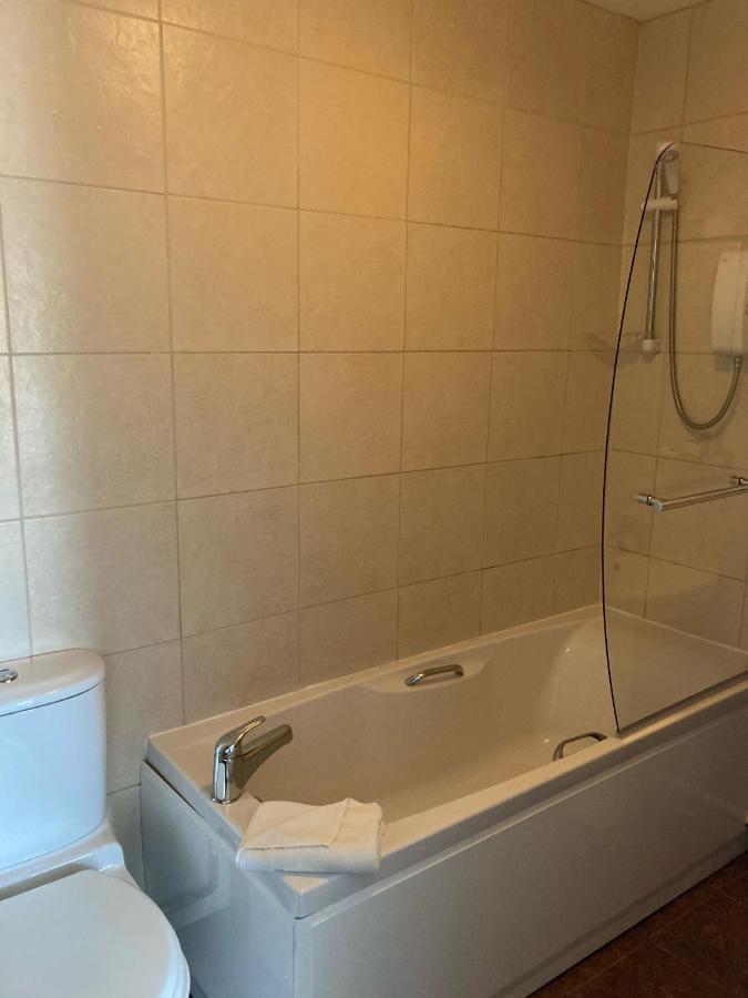 Hotel The Eliot Arms Saint Germans Esterno foto