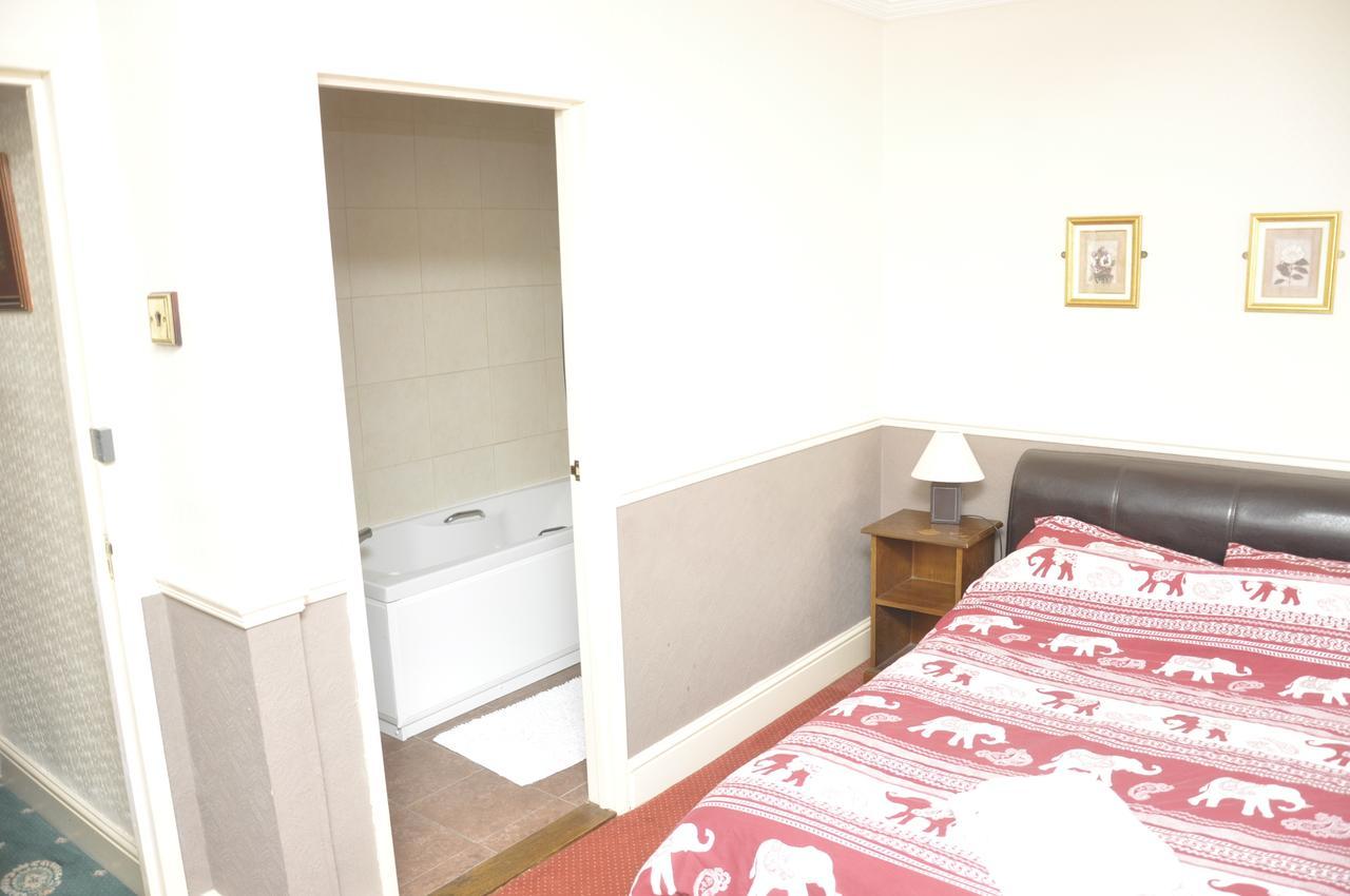 Hotel The Eliot Arms Saint Germans Esterno foto